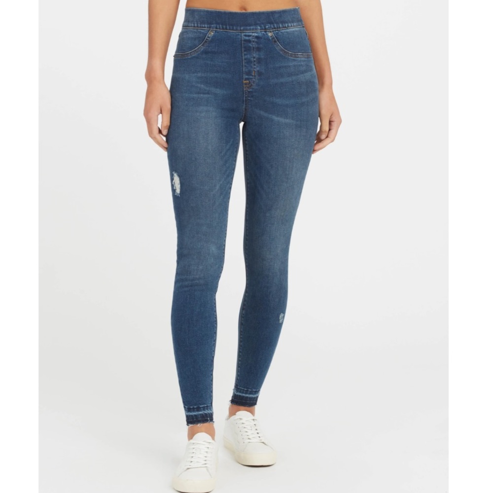 🎉HP🎉Spanx Distressed Ankle Skinny Jeans